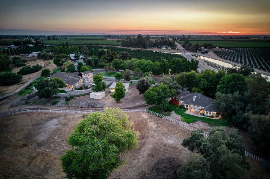 Single Family Detached Sanger In Sanger, California, United States For