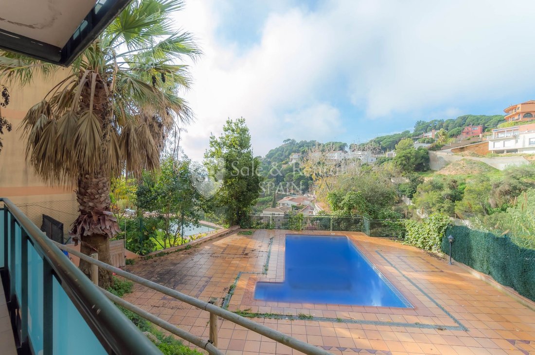 Chalet in Lloret de Mar, Catalonia, Spain 3 - 13386280