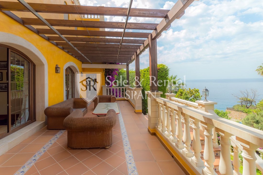 Chalet in Lloret de Mar, Catalonia, Spain 2 - 13386293