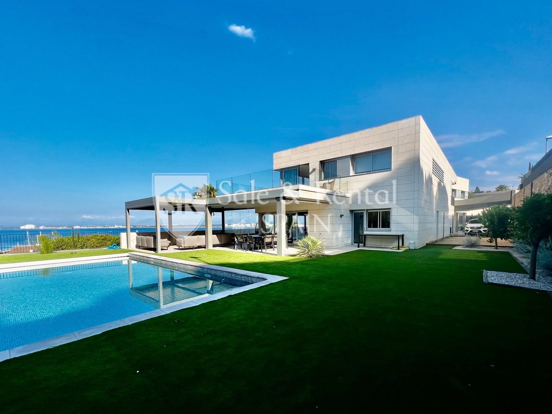 Chalet in Roses, Catalonia, Spain 2 - 13386300