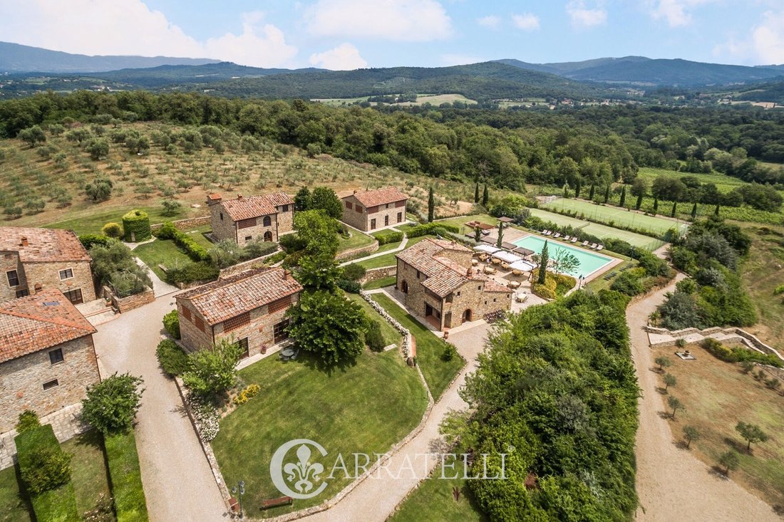 Domaine à Florence, Toscane, Italie 2 - 13396354