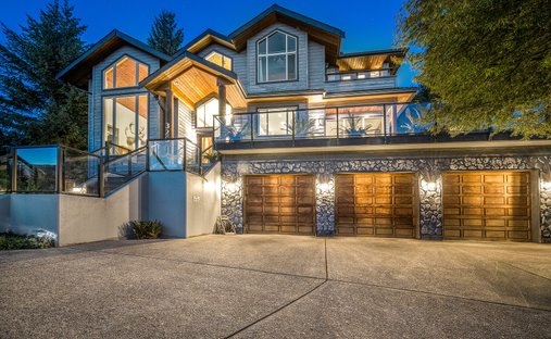 Luxury homes for sale in Furry Creek, British Columbia, Canada ...