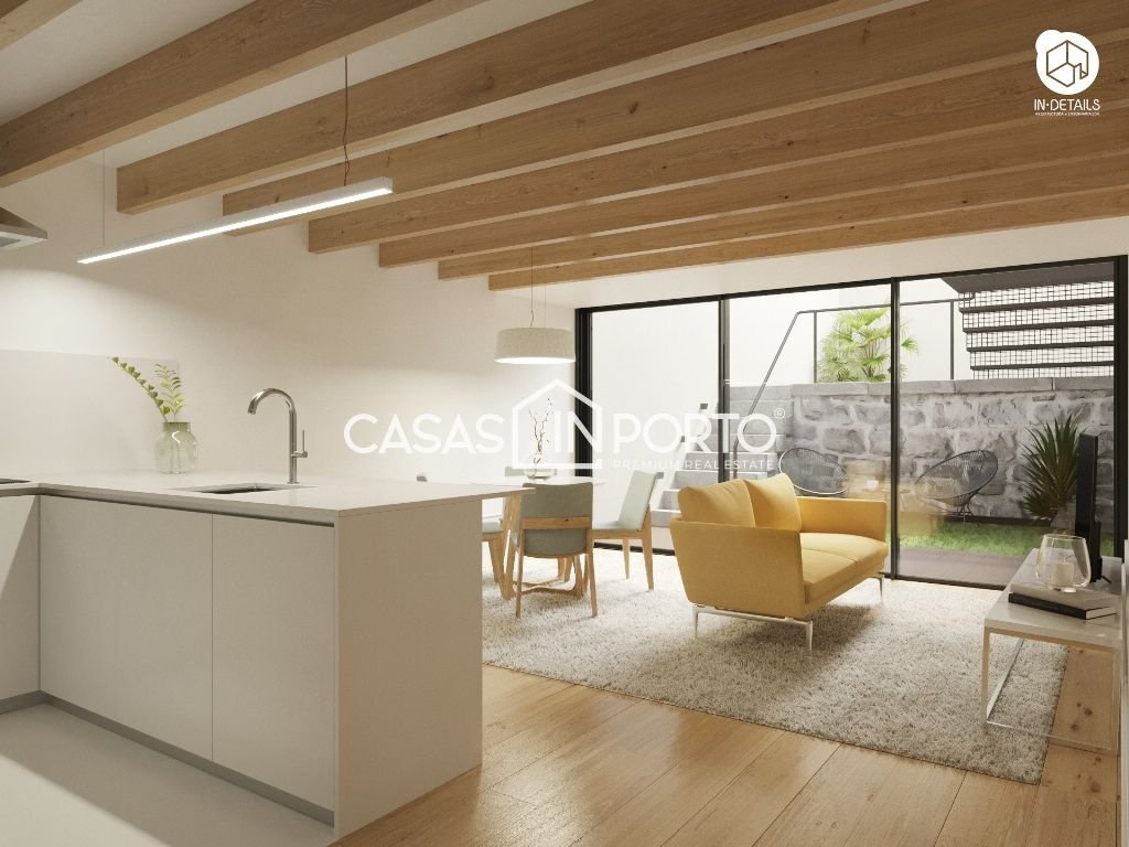 Apartment in Cedofeita, Santo Ildefonso, Se, Miragaia, Sao Nicolau e Vitoria, Porto District, Portugal 1 - 13393207