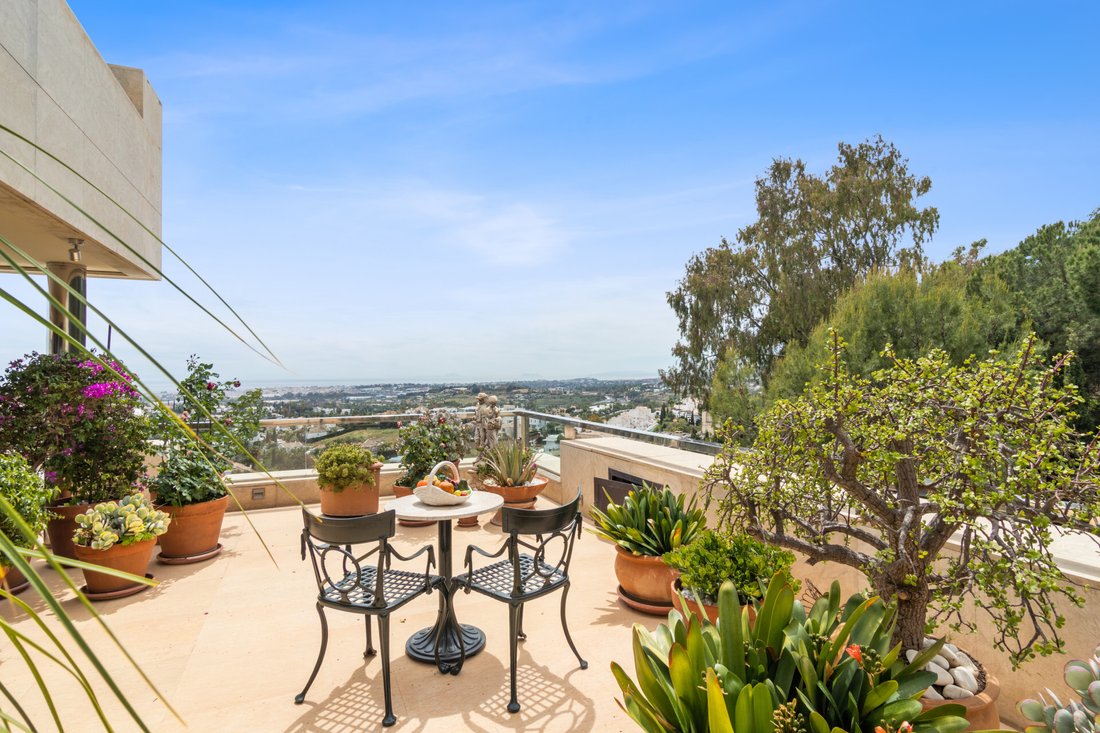 Penthouse in Marbella, Andalusia, Spain 1 - 13395246