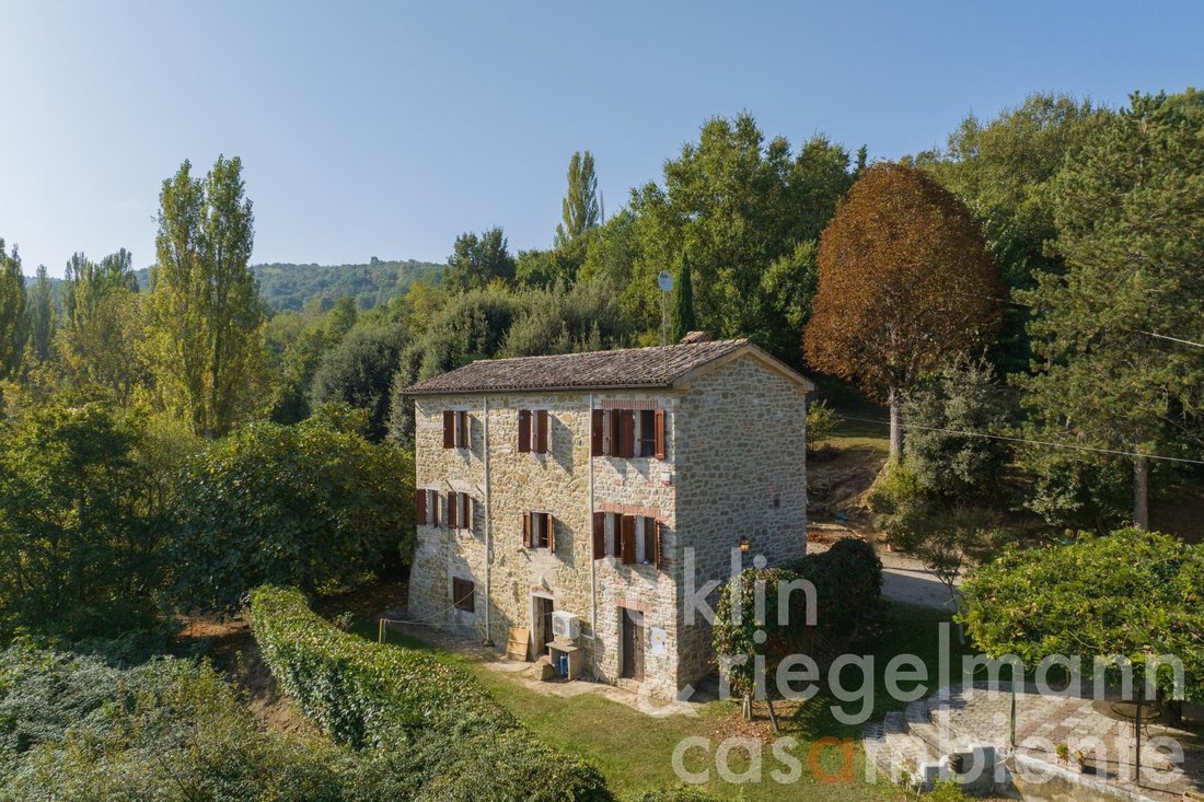 Two Houses With Panoramic Swimming Pool And Ca. 2 In Umbertide, Umbria