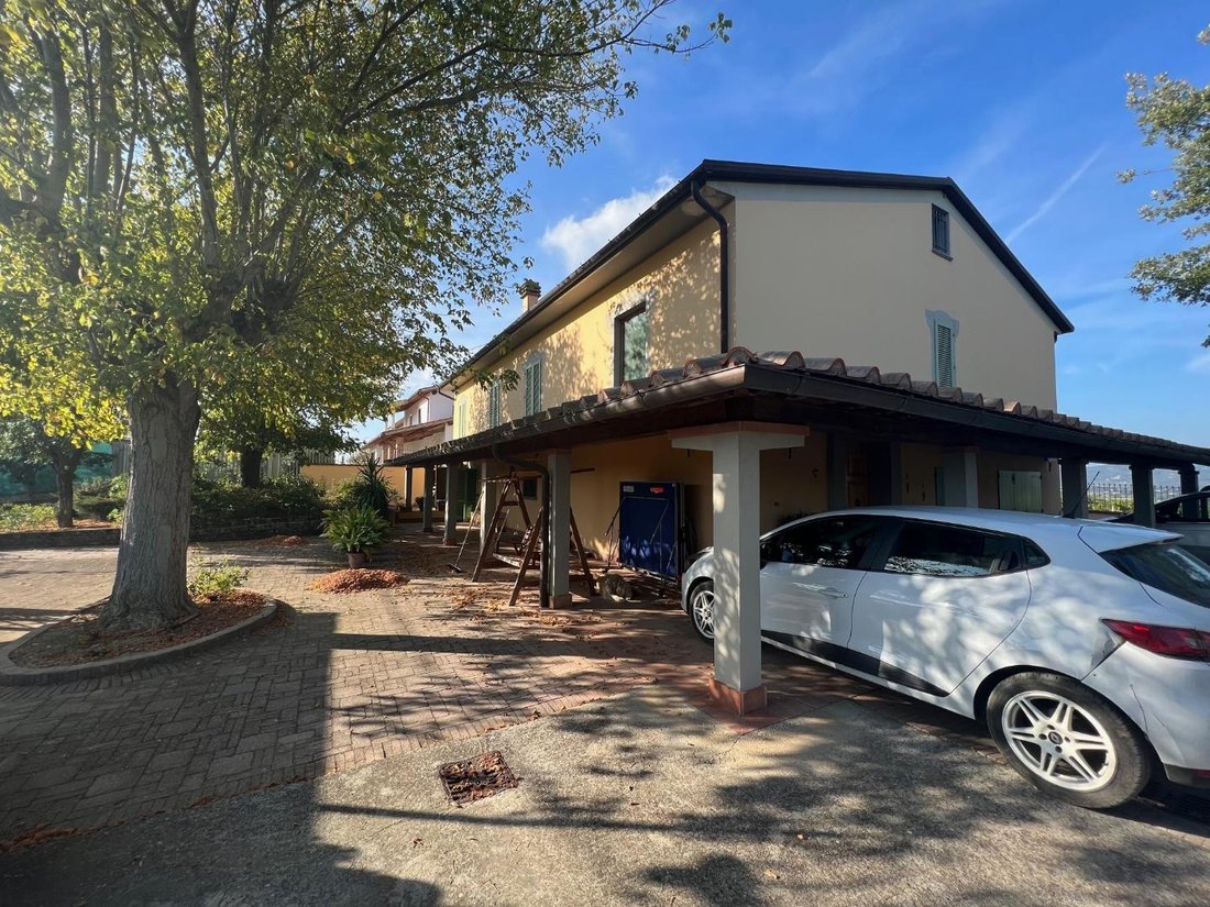 Villa in Center, Cerreto Guidi, Tuscany 4 - 13394029