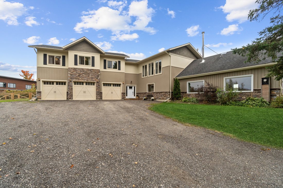 Country Charm In Erin, Ontario, Canada For Sale (13396477)