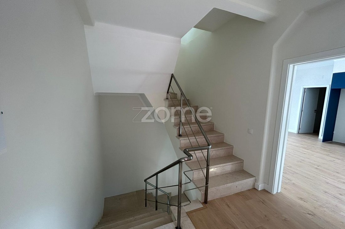 Setúbal Apartment In Setúbal Municipality, Setubal, Portugal For Sale (13398552)