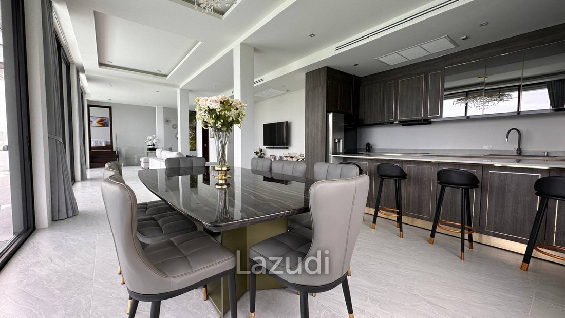 Villa in Choeng Thale, Phuket, Thailand 5 - 13400024