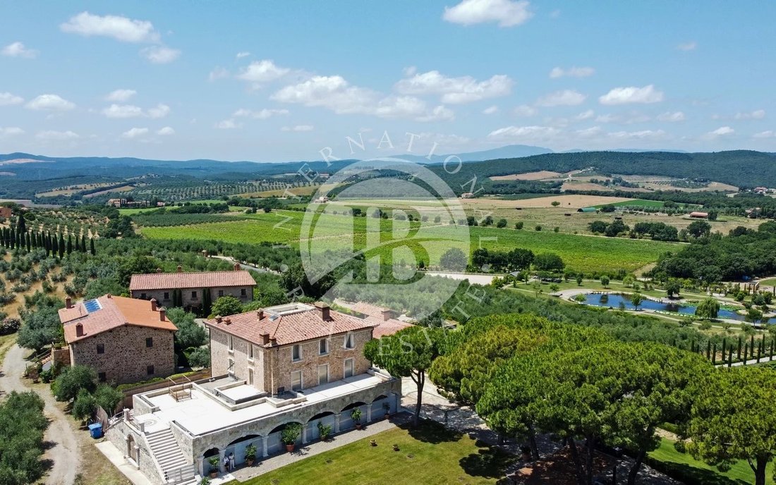 Villa à Massa Marittima, Toscane, Italie 1 - 12991338
