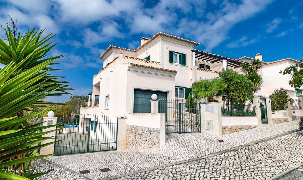 House 5 Bedrooms Ericeira 2 Km, A Casa Das In Ericeira, Lisbon