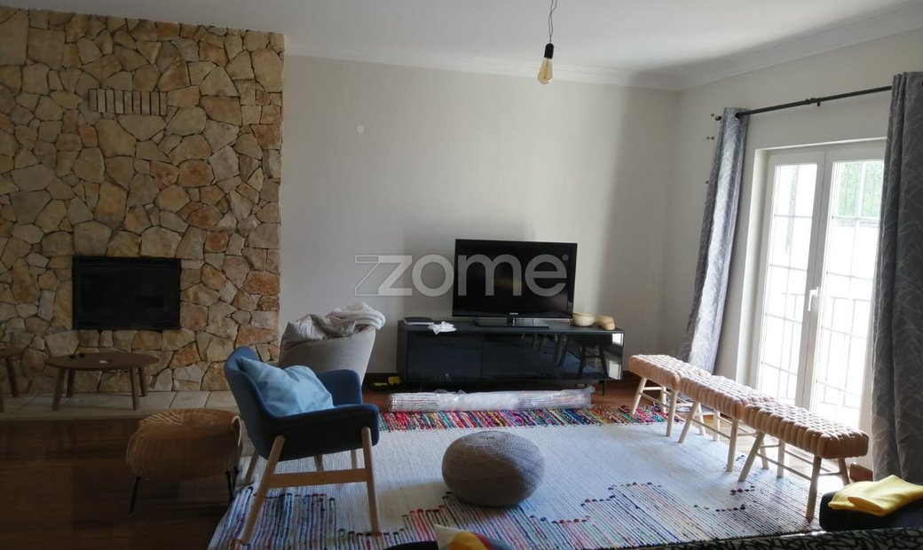 Setúbal House In Setúbal Municipality, Setubal, Portugal For Sale