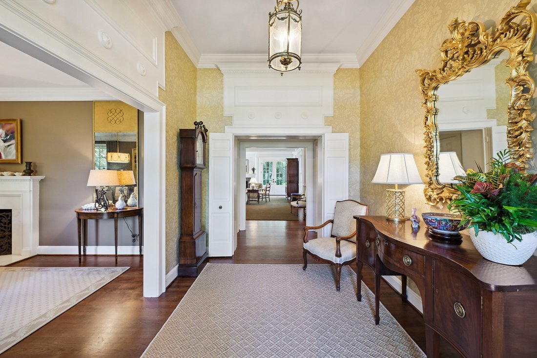 Classic And Timeless Kingswood Home On 1+ In Atlanta, United States For Sale (13396729)