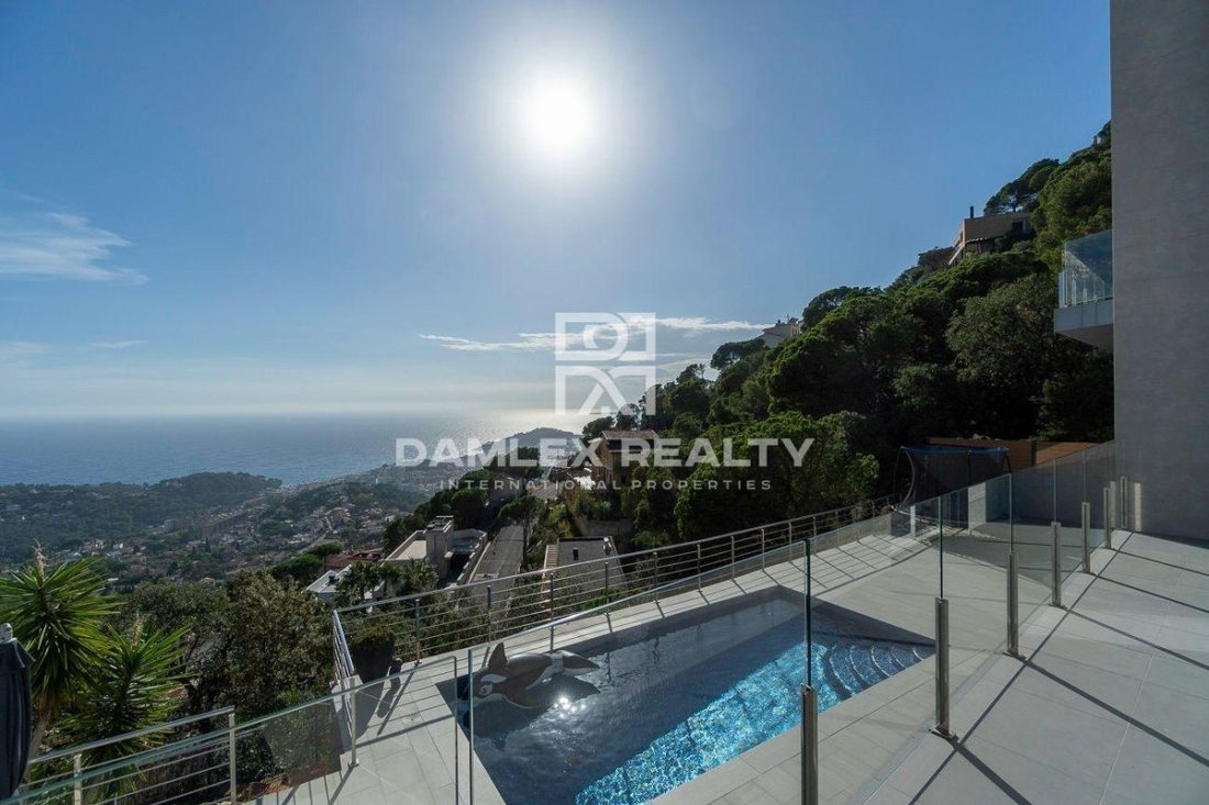 House in Lloret de Mar, Catalonia, Spain 1 - 13397485