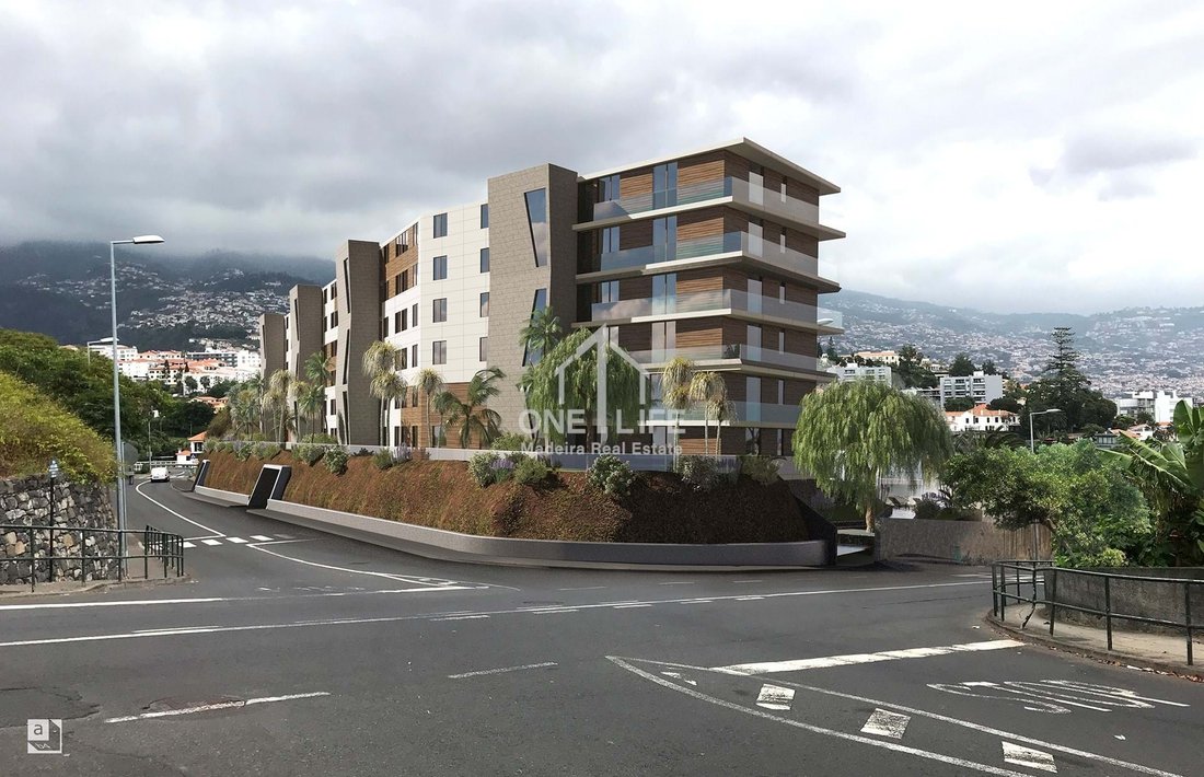 3 Bedroom Apartment For Sale With Sea View And In Funchal, Madeira