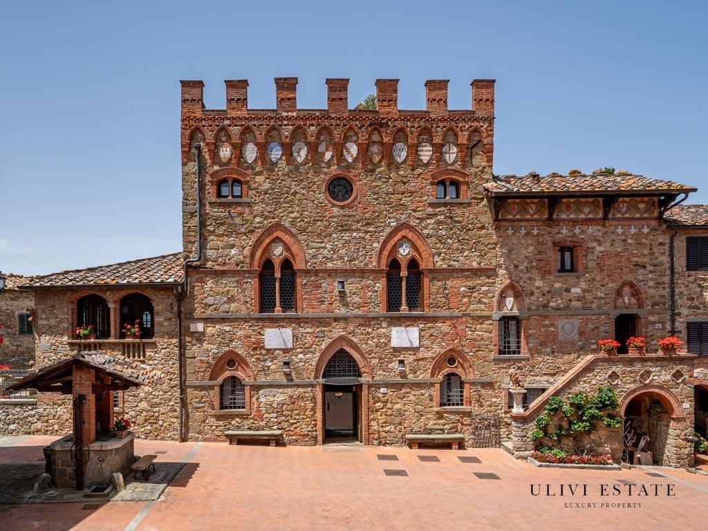 Castle in Montebenichi, Tuscany, Italy 1 - 13401059