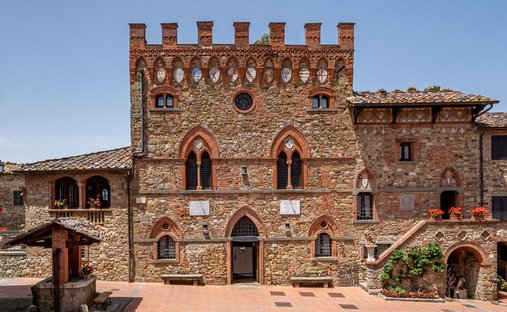 Castle in Montebenichi, Tuscany, Italy 1