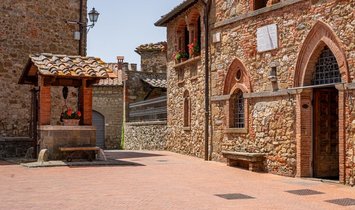 Castello a Bucine, Toscana, Italia 2