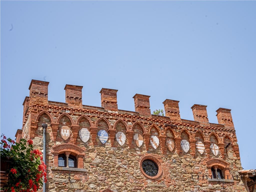 Castle in Montebenichi, Tuscany, Italy 4 - 13401059
