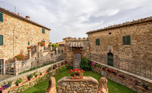 Medieval Castle For Sale Between Chianti And Valdambra, Tuscany