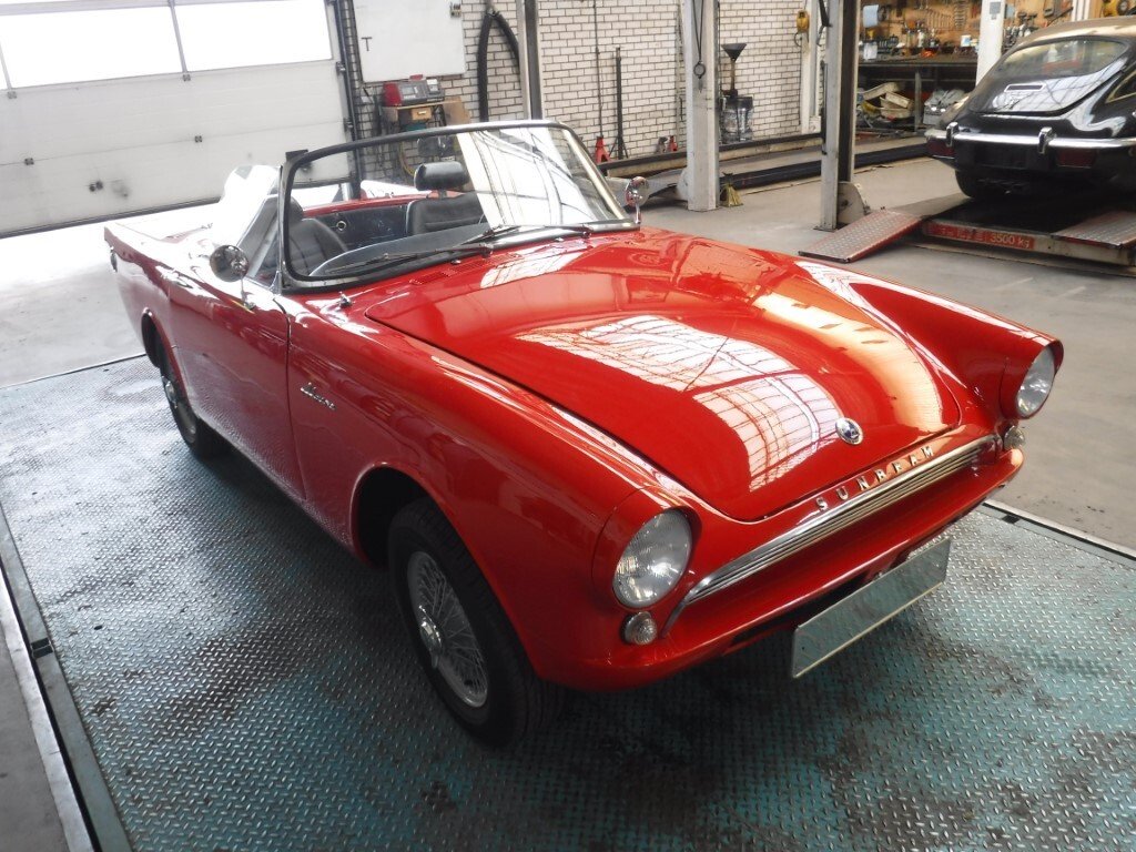 Cabriolet in De Lier, South Holland, Netherlands 4 - 13401068