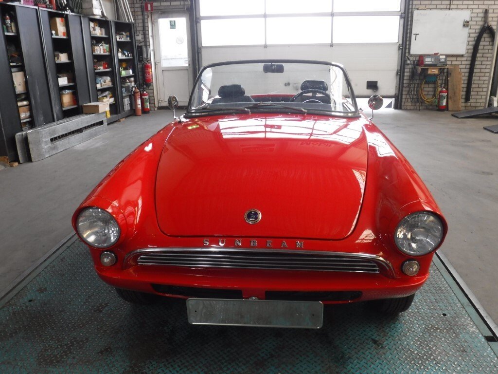 Cabriolet in De Lier, South Holland, Netherlands 3 - 13401068