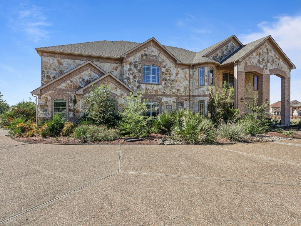 8 Bedrooms Single Family Detached In Cedar Hill, Texas, United States For Sale (13401087)