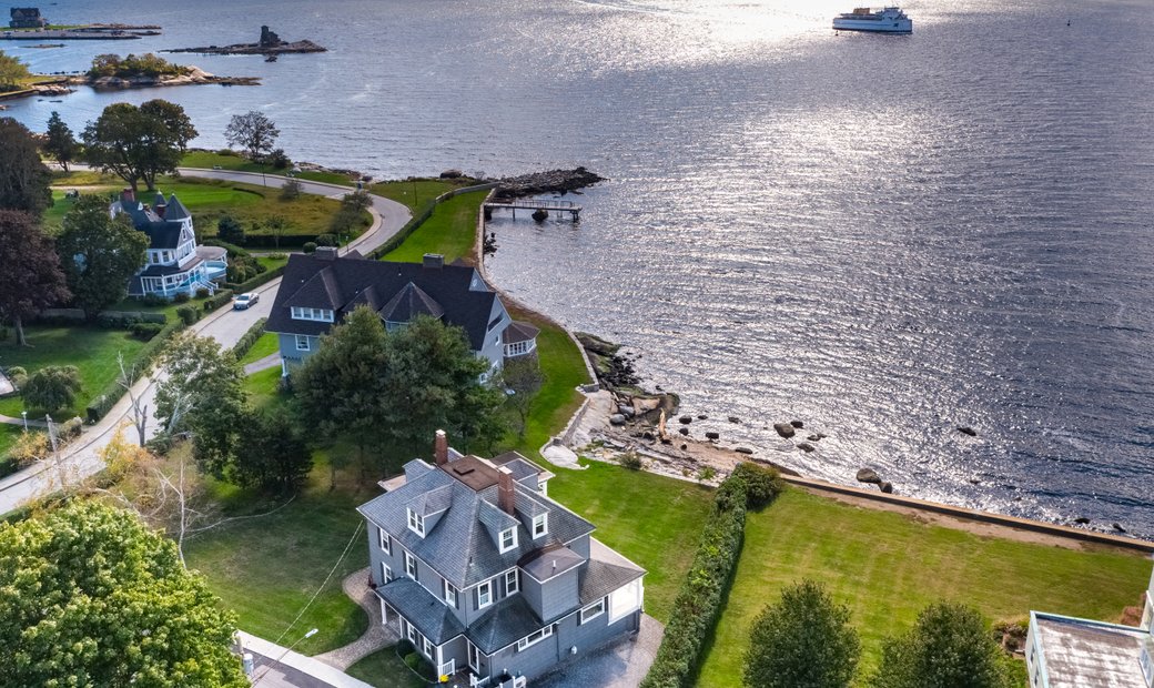 Beautiful Waterfront Home With In Groton, Connecticut, United States