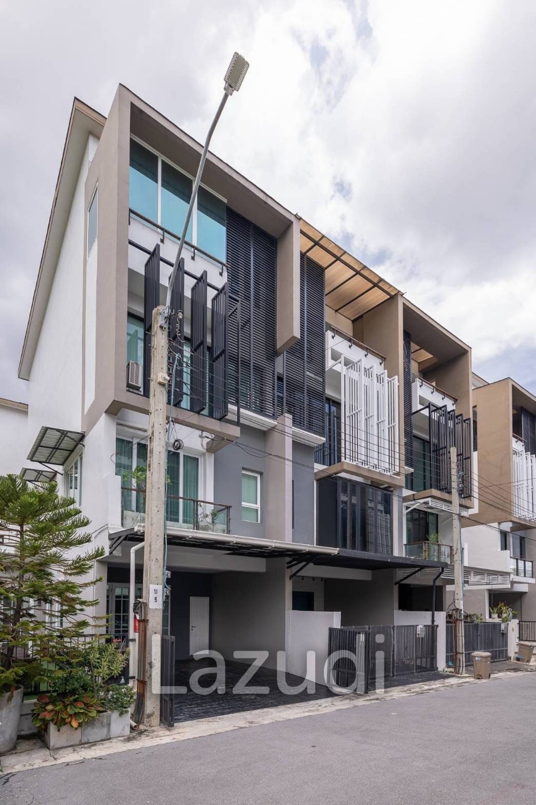 House in Bangkok, Krung Thep Maha Nakhon, Thailand 1 - 13404321