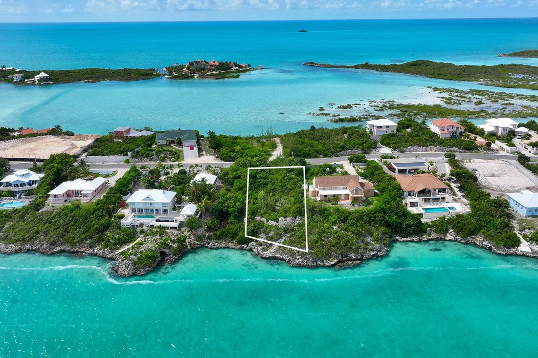 Chalk Sound In Wheeland Settlement Caicos Islands Turks And Caicos