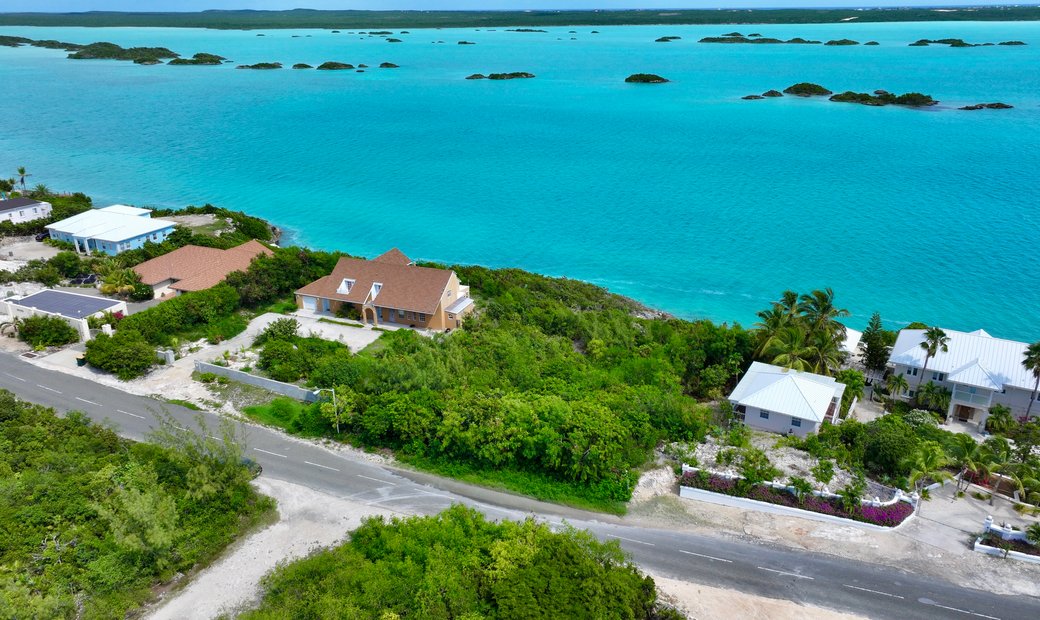 Chalk Sound In Wheeland Settlement, Caicos Islands, Turks And Caicos