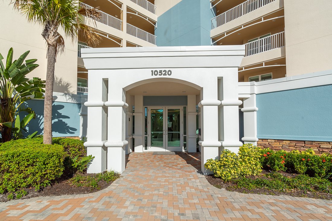 Waterfront At Main Street In Bradenton, Florida, United States For Sale (13405526)