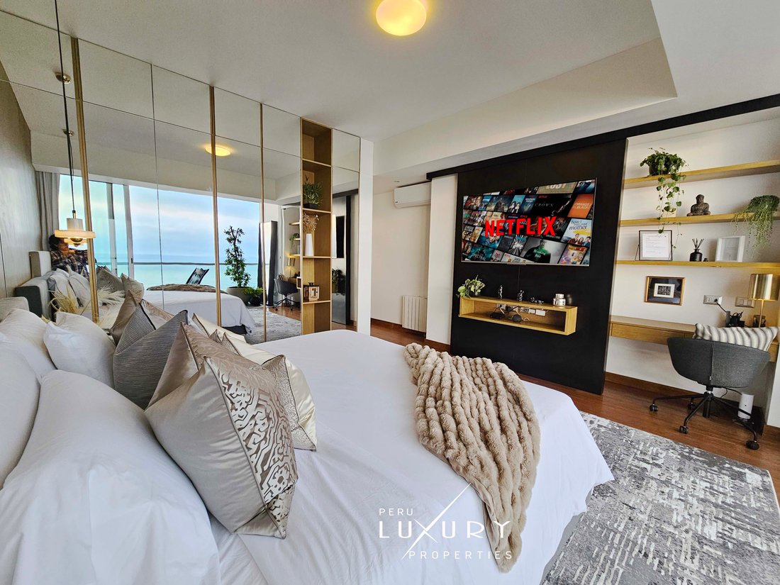 Oceanfront Luxury In Miraflores, Metropolitan Municipality Of Lima