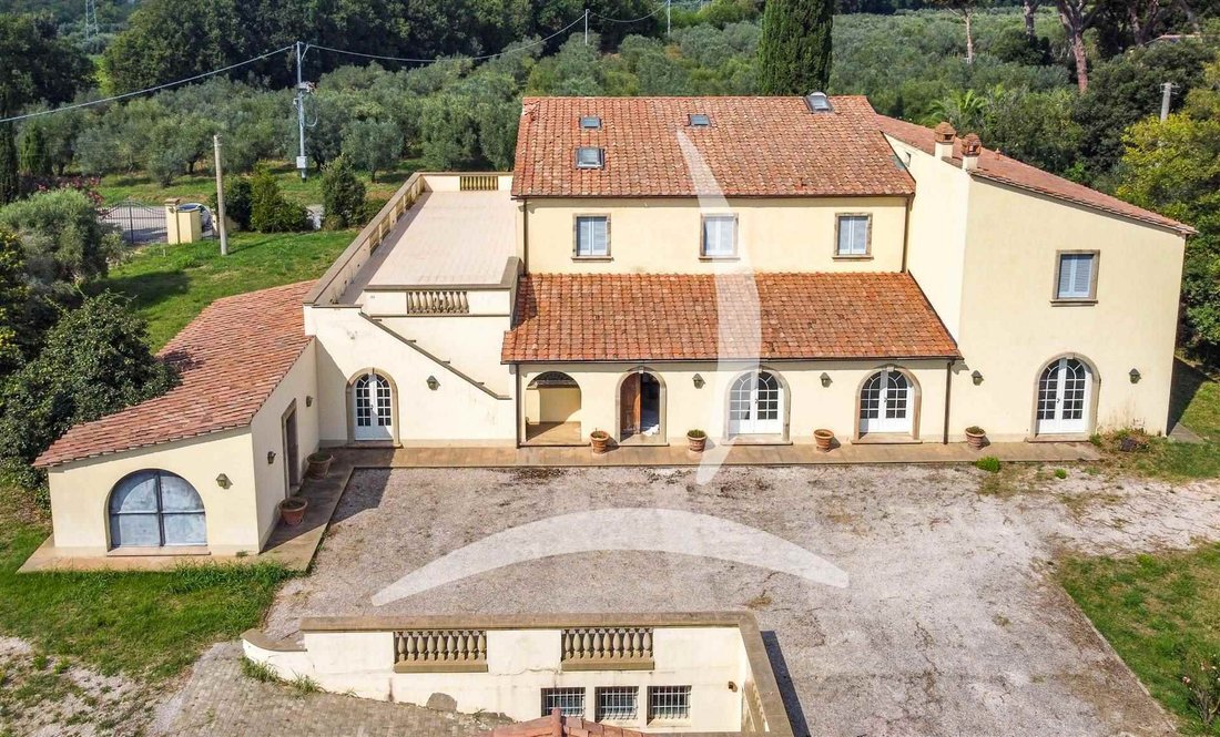 Villa en Cecina Centro, Cecina, Toscana 2 - 13402203