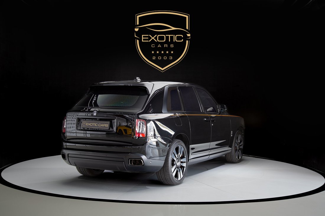 Suv in Dubai, Dubai, United Arab Emirates 4 - 13408167
