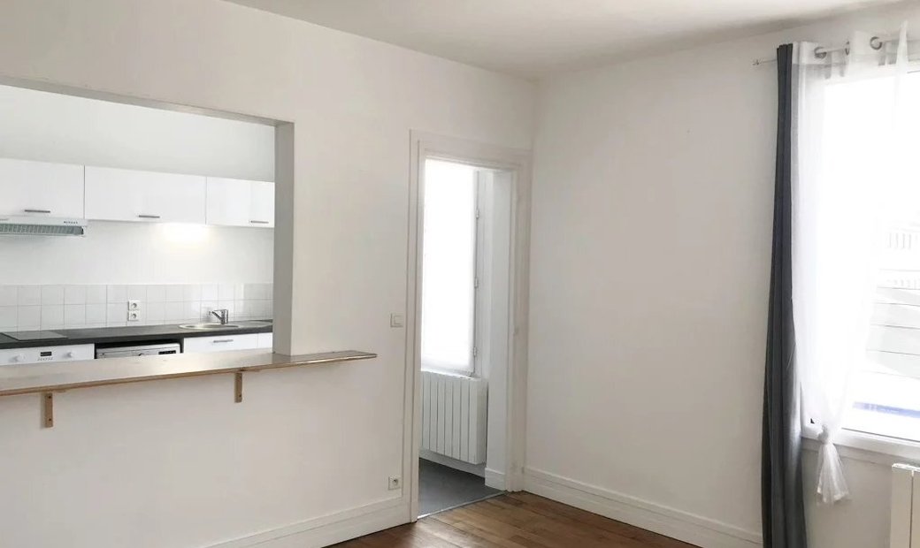 Lorient Building In Lorient, Brittany, France For Sale (13402918)