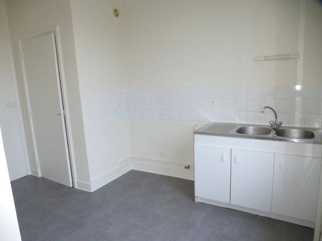 Lorient Building In Lorient, Brittany, France For Sale (13402918)