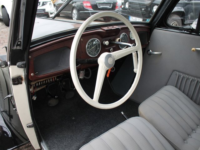 Limousine in Badem, Germany 5 - 13404889
