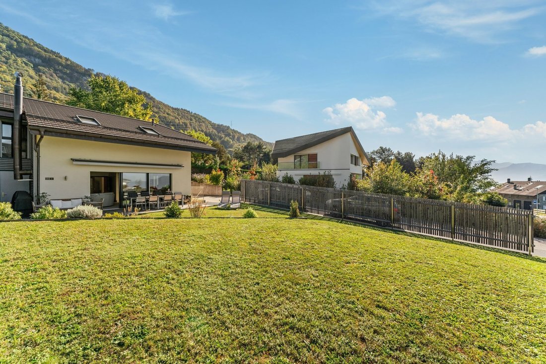 Exceptional 8 Room Semi Detached In Blonay Saint Légier, Vaud