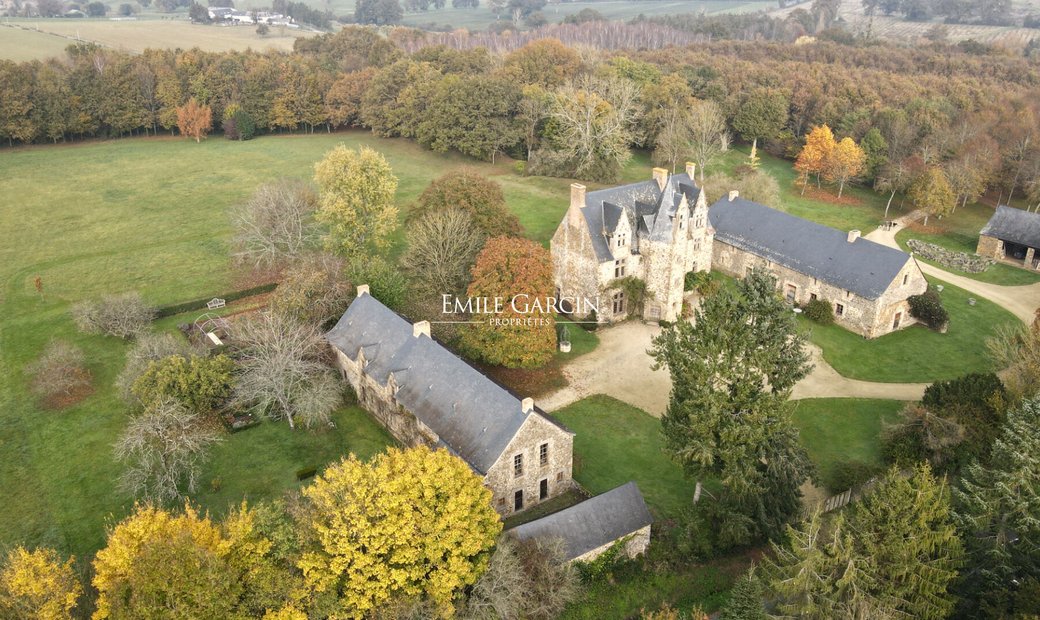 Property For Sale On 18 Hectares In Mayenne, In Laval, Pays De La Loire