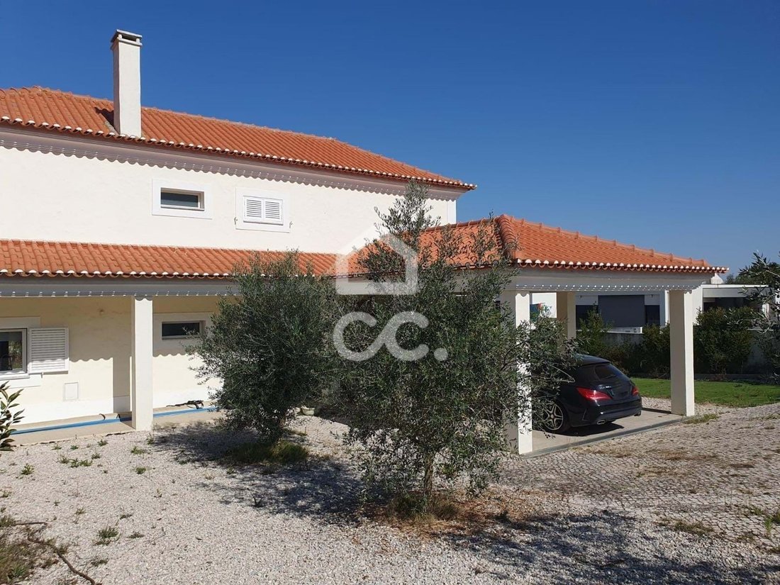 Moradia Isolada 001/2015 In Quinta Do Anjo, Setubal, Portugal For Sale