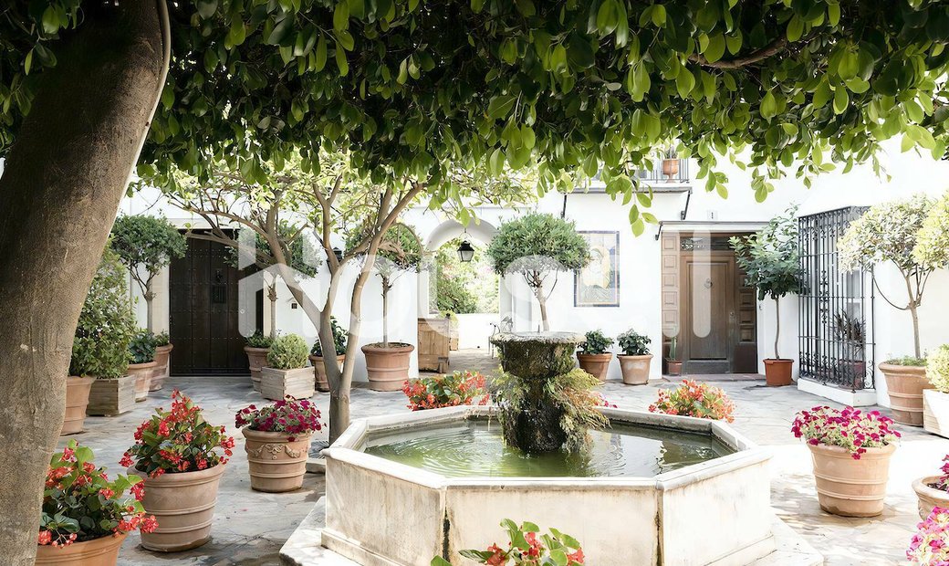 House For Sale Of 208 M² Of Urbanization La Virginia, 29602 Marbella In