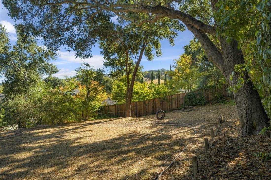 Rare Building Site In Los Gatos In Los Gatos, California, United States