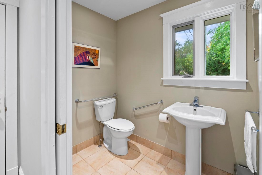 109 Skyway Drive, Wolfville, Ns B4 P 1 S3 In Wolfville, Nova Scotia