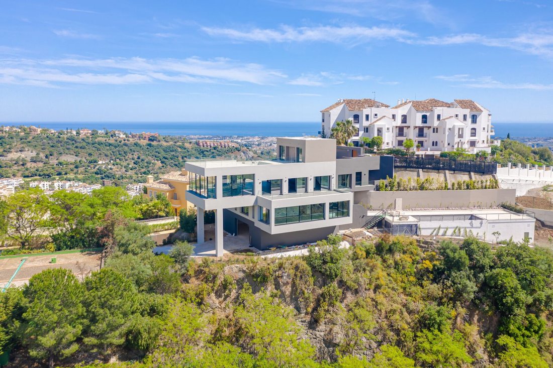 Villa in Benahavis, Andalusia, Spain 2 - 13406956