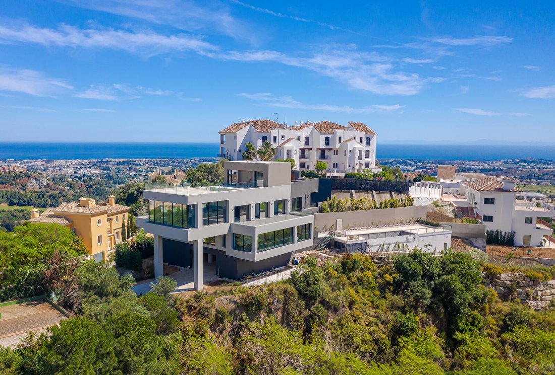 Villa in Benahavis, Andalusia, Spain 3 - 13406956