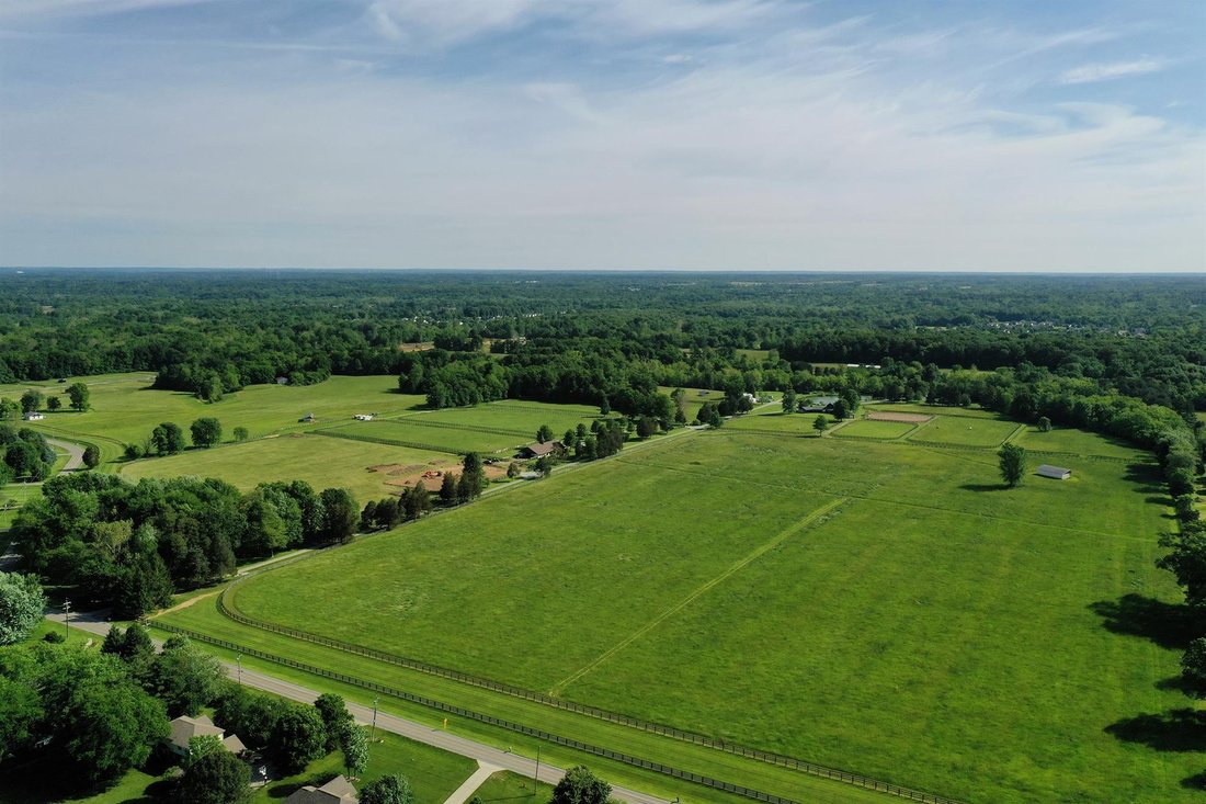 Upscale Ranch In Stone Pillars Farm In Loveland, Ohio, United States For Sale (13406236)