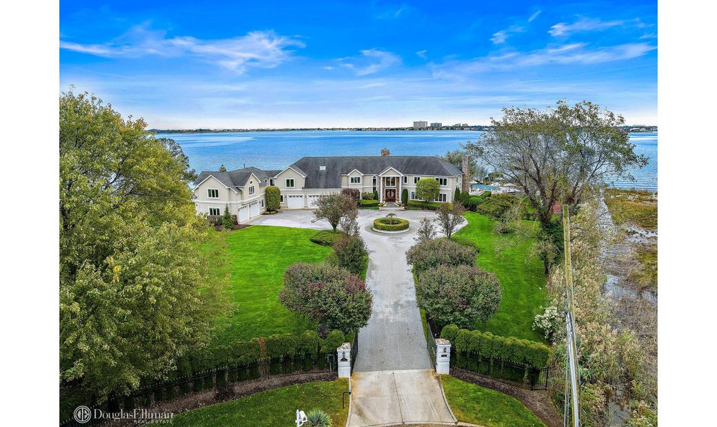 House Rumson In Rumson, New Jersey, United States For Sale (13405765)