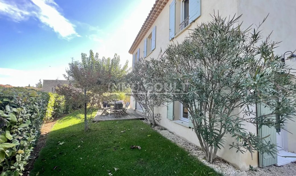 For Sale In Goult In Goult, Provence Alpes Côte D'azur, France For Sale