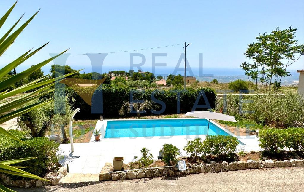 Villa Arrifriscata Hsh 633 In Avola, Sicily, Italy For Sale (13409978)